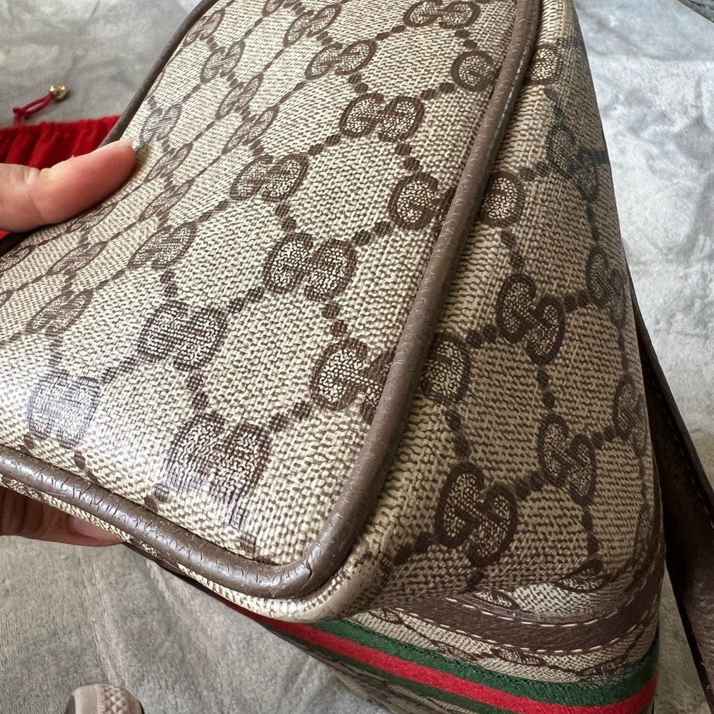 Vintage Gucci Bags - Picture 10 of 16